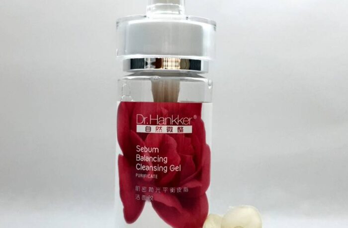 SEBUM BALANCING CLEANSING GEL 平衡皮脂洁面胶